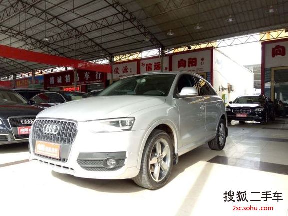 奥迪Q32013款40 TFSI 全时四驱豪华型