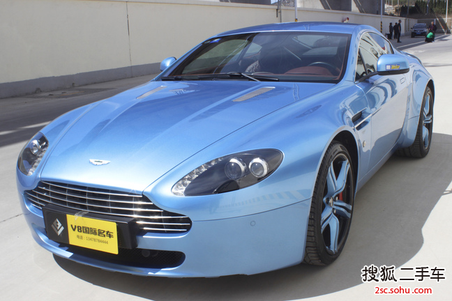 阿斯顿马丁V8 Vantage2011款4.7 Sportshift Coupe