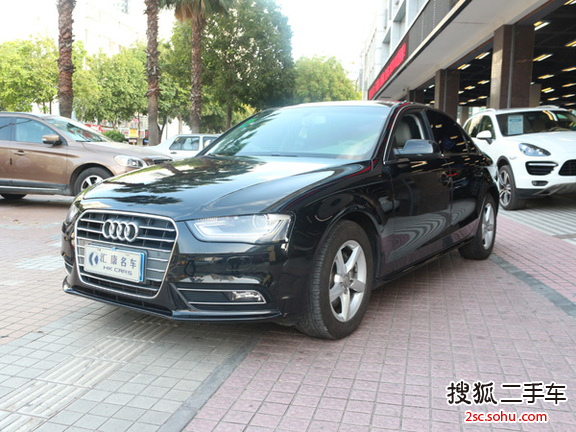 奥迪A4L2013款35 TFSI 自动标准型