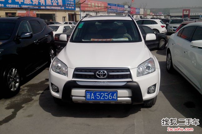 丰田RAV42010款2.4L 自动 豪华升级版