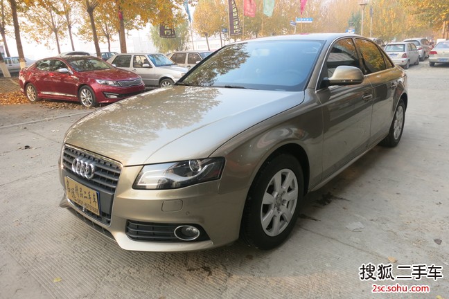 奥迪A4L2012款2.0TFSI 舒适型