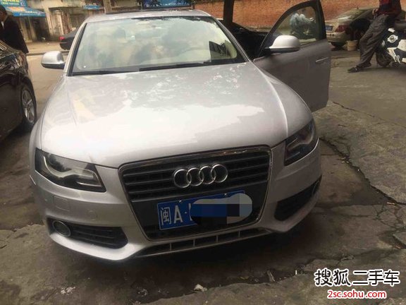 奥迪A4L2012款2.0TFSI 技术型