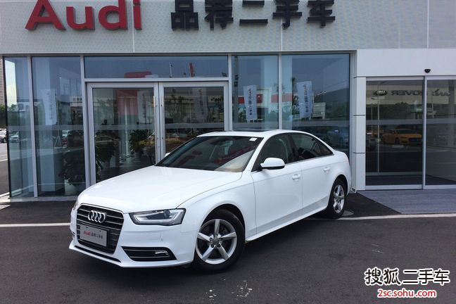 奥迪A4L2013款35 TFSI 自动舒适型