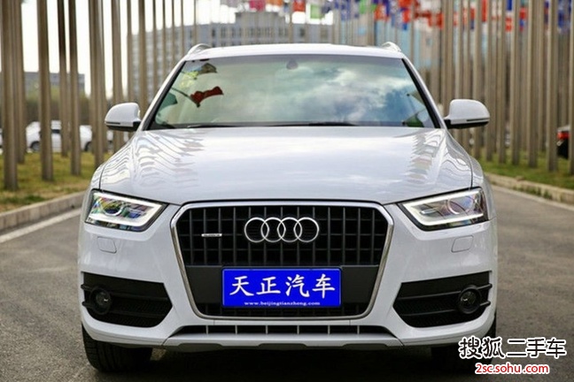 奥迪Q32013款35 TFSI 全时四驱豪华型