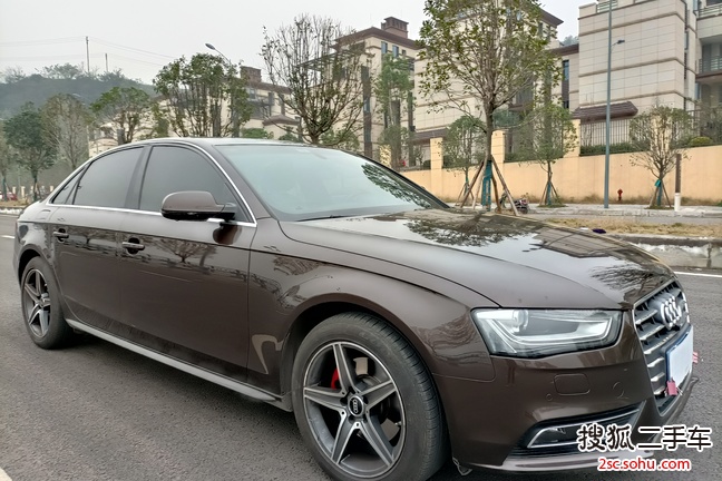 奥迪A4L2015款35 TFSI 自动标准型