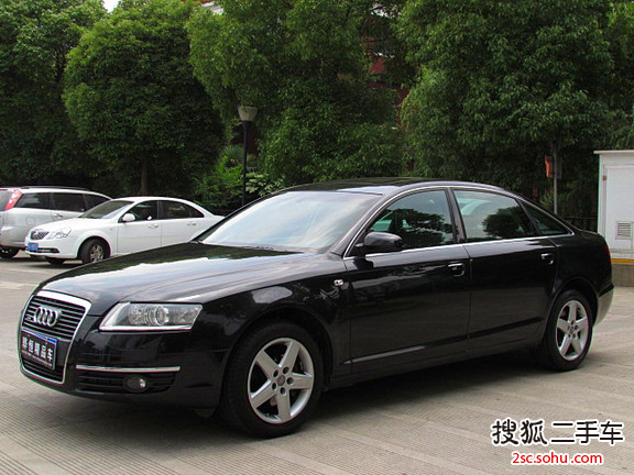 奥迪A6L2007款3.2FSI quattro 领先尊享型