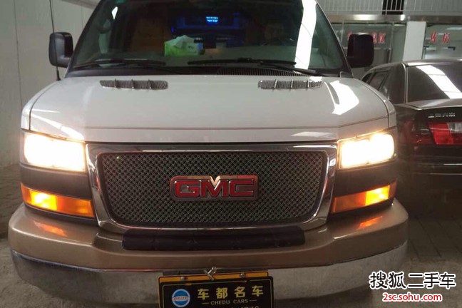 GMC Savana2013款6.0L 豪华隐私屏版7座