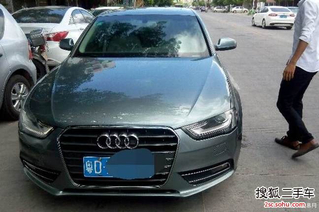 奥迪A4L2013款35 TFSI 自动技术型