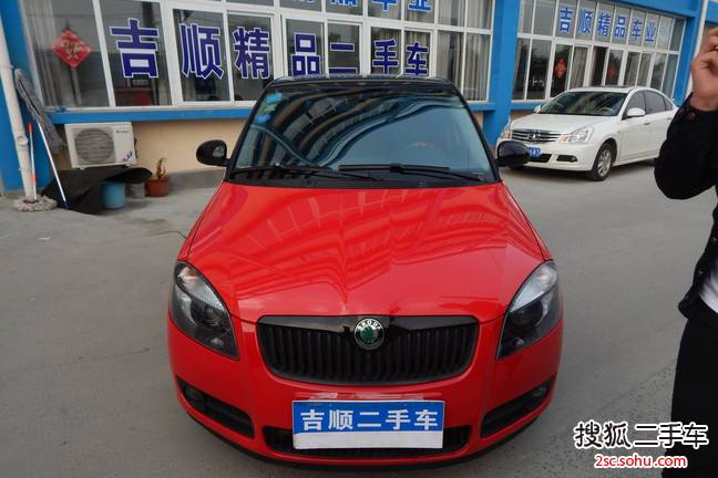 斯柯达晶锐2011款1.6L 手自一体 酷黑版