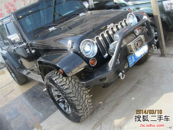 Jeep牧马人四门版2009款3.8L 罗宾汉