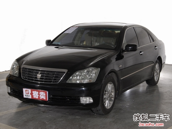 丰田皇冠2005款3.0L Royal Saloon