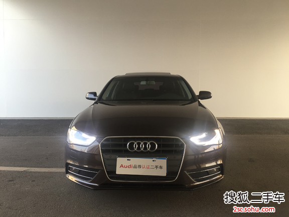 奥迪A4L2015款35 TFSI 自动标准型