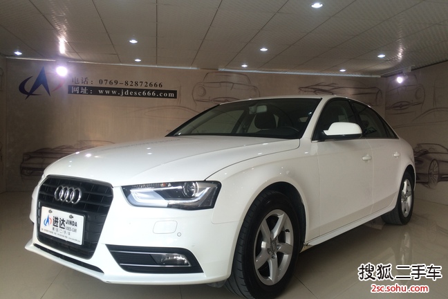 奥迪A4L2013款35 TFSI 自动舒适型