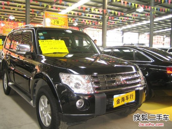 三菱帕杰罗2011款3.0L GL 手动 四驱