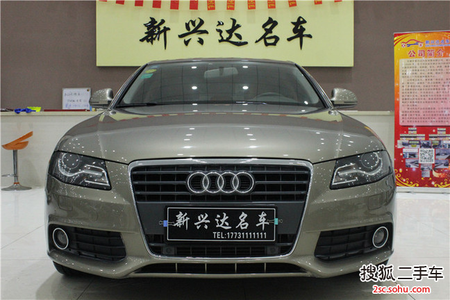 奥迪A4L2012款2.0TFSI 标准型