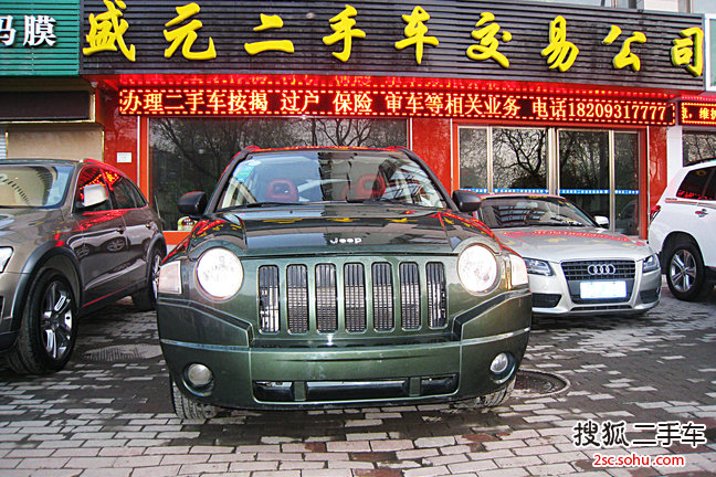 Jeep指南者2010款2.4L 运动版