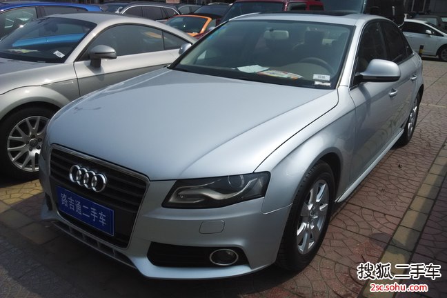 奥迪A4L2010款2.0TFSI 舒适型