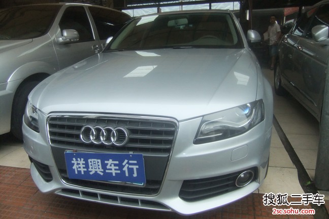 奥迪A4L2010款2.0TFSI 豪华型