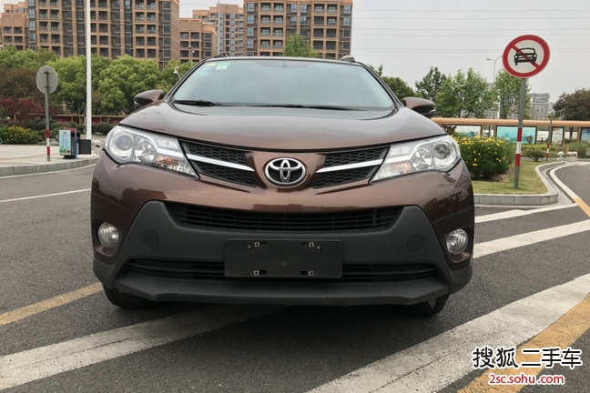 丰田RAV4荣放2016款荣放 2.0L CVT两驱风尚版