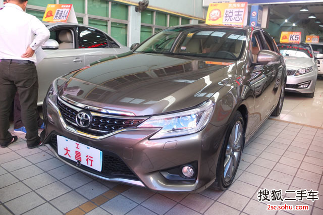 丰田锐志2013款2.5V 尊锐版