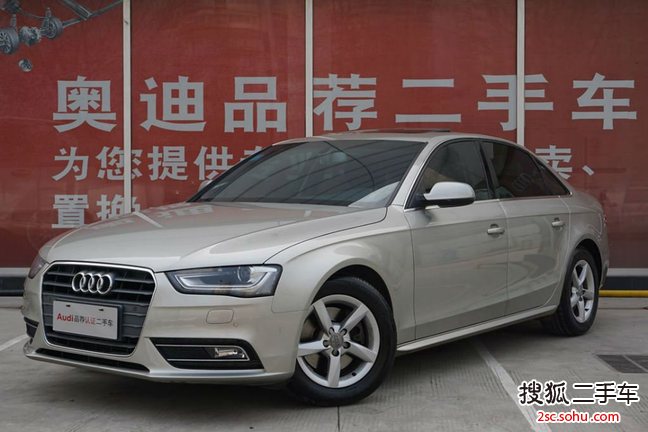 奥迪A4L2015款35 TFSI 自动标准型