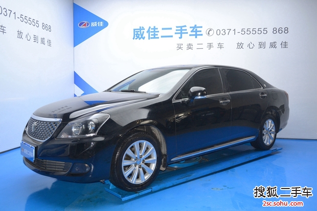 丰田皇冠2012款2.5L Royal