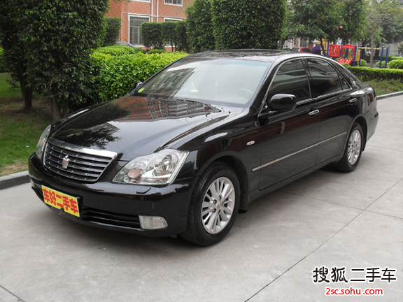 丰田皇冠2005款3.0L Royal Saloon G VIP