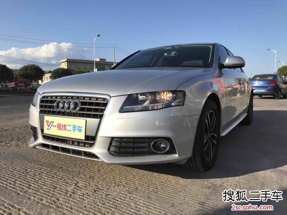 奥迪A4L2012款1.8TFSI 舒适型