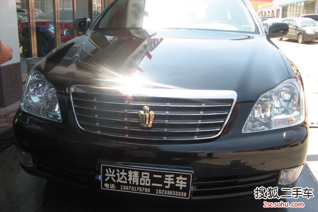 丰田皇冠2008款2.5L Royal 真皮版