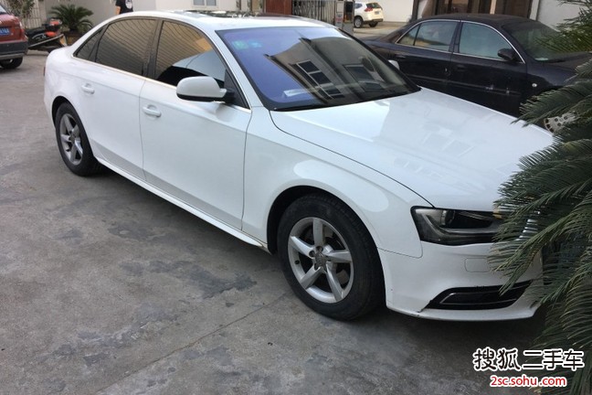 奥迪A4L2013款35 TFSI 自动舒适型