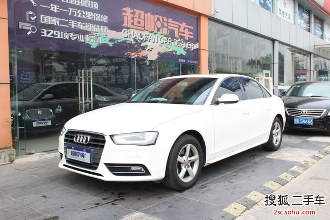 奥迪A4L2013款35 TFSI 自动舒适型