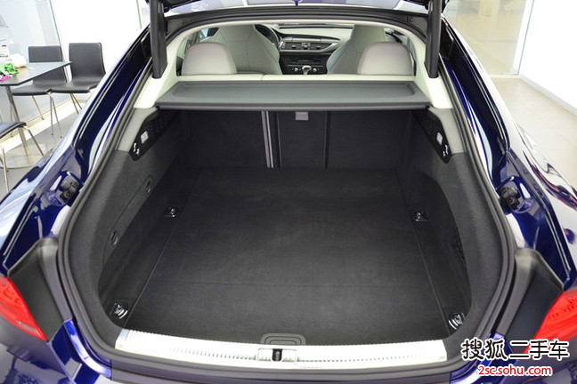 奥迪S7 Sportback-奥迪（进口） S7 2013款 4.0TFSI quattro 双离合 三厢            