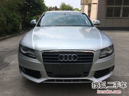 奥迪A42008款2.0TFSI Sline(个性风格版)