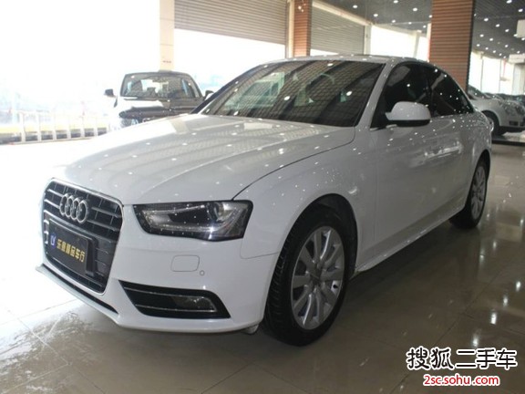 奥迪A4L2013款35 TFSI 自动标准型