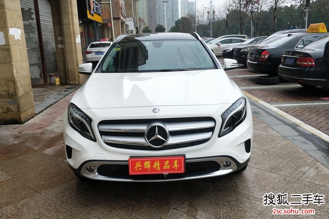 奔驰GLA级2016款GLA 220 4MATIC 时尚型