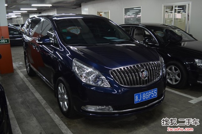 别克GL82014款3.0L XT豪华商务旗舰版