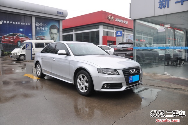 奥迪A4L2009款2.0TFSI 技术型