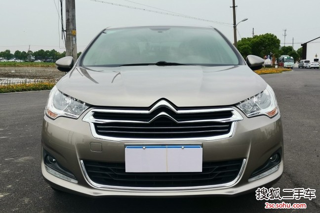 雪铁龙C4L2015款1.6T 自动尊贵版
