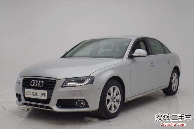 奥迪A4L2011款2.0TFSI 舒适型