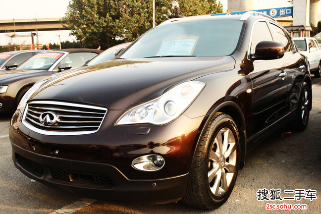 英菲尼迪QX502010款EX25 2.5L 尊雅版