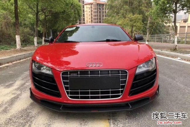 奥迪R82012款5.2 FSI quattro 限量版