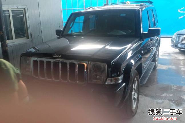 Jeep指挥官2008款4.7L