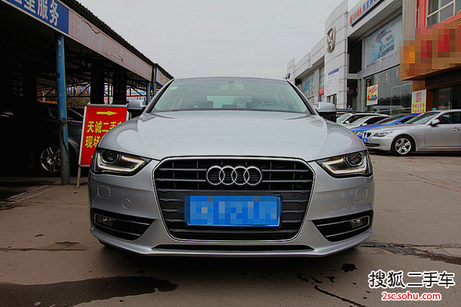 奥迪A4L2013款35 TFSI 自动舒适型