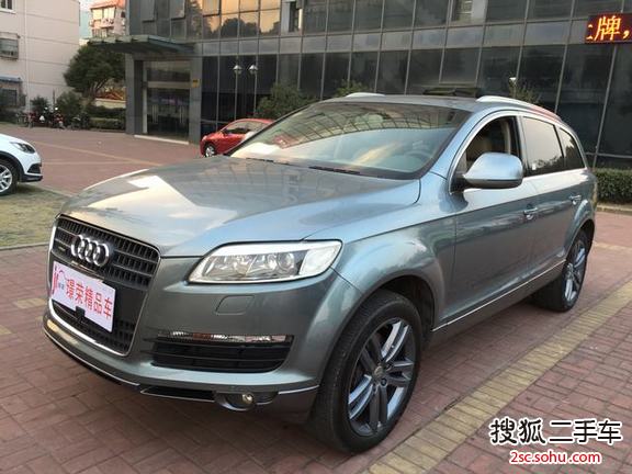 奥迪Q72007款4.2 手自一体豪华型 四驱