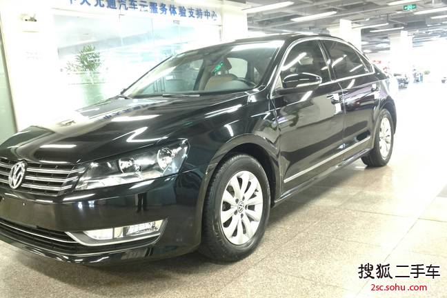 大众帕萨特2011款1.8TSI DSG尊荣版