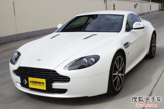 阿斯顿马丁V8 Vantage2011款4.7 Sportshift Coupe