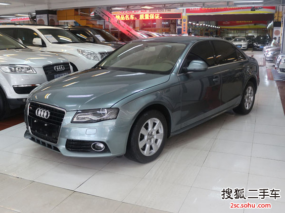 奥迪A4L2011款2.0TFSI 舒适型