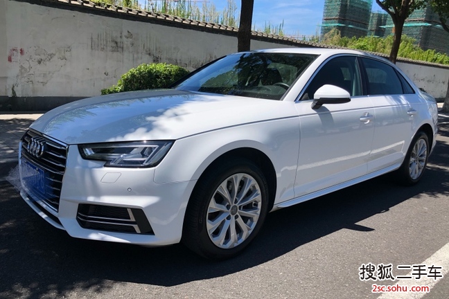 奥迪A4L2019款40 TFSI 进取型 国V