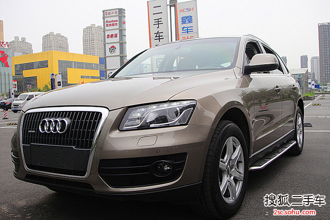 奥迪Q52010款2.0TFSI 技术型