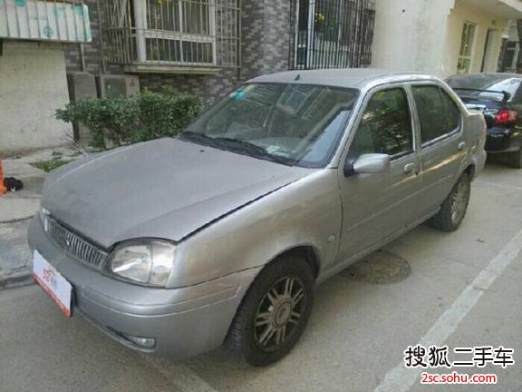 福特嘉年华三厢2003款1.6L 自动DLX